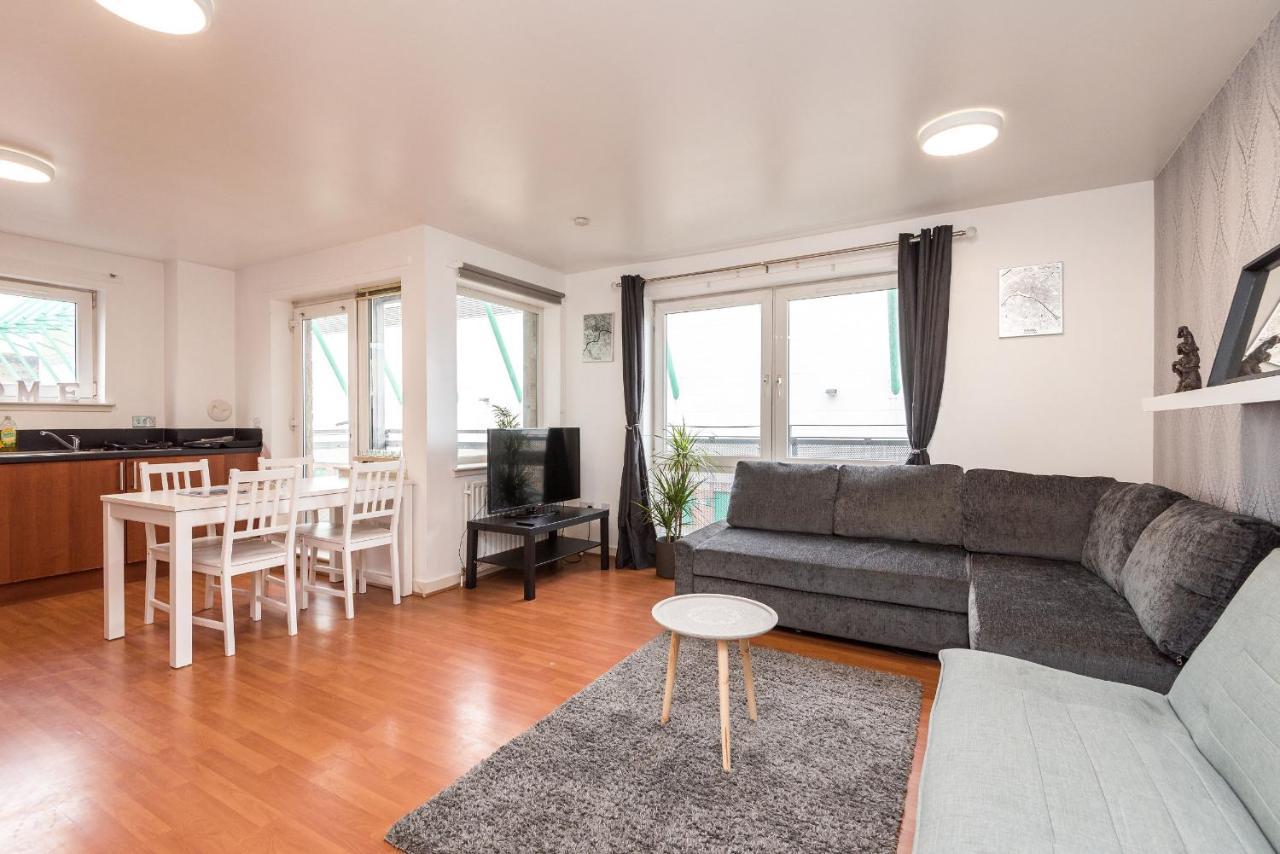 Modern Spacious 3 Bedroom City Centre Apartment - Free Parking - Private Balcony Εδιμβούργο Εξωτερικό φωτογραφία