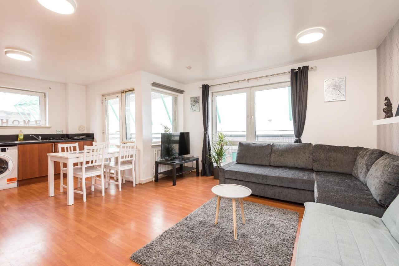 Modern Spacious 3 Bedroom City Centre Apartment - Free Parking - Private Balcony Εδιμβούργο Εξωτερικό φωτογραφία