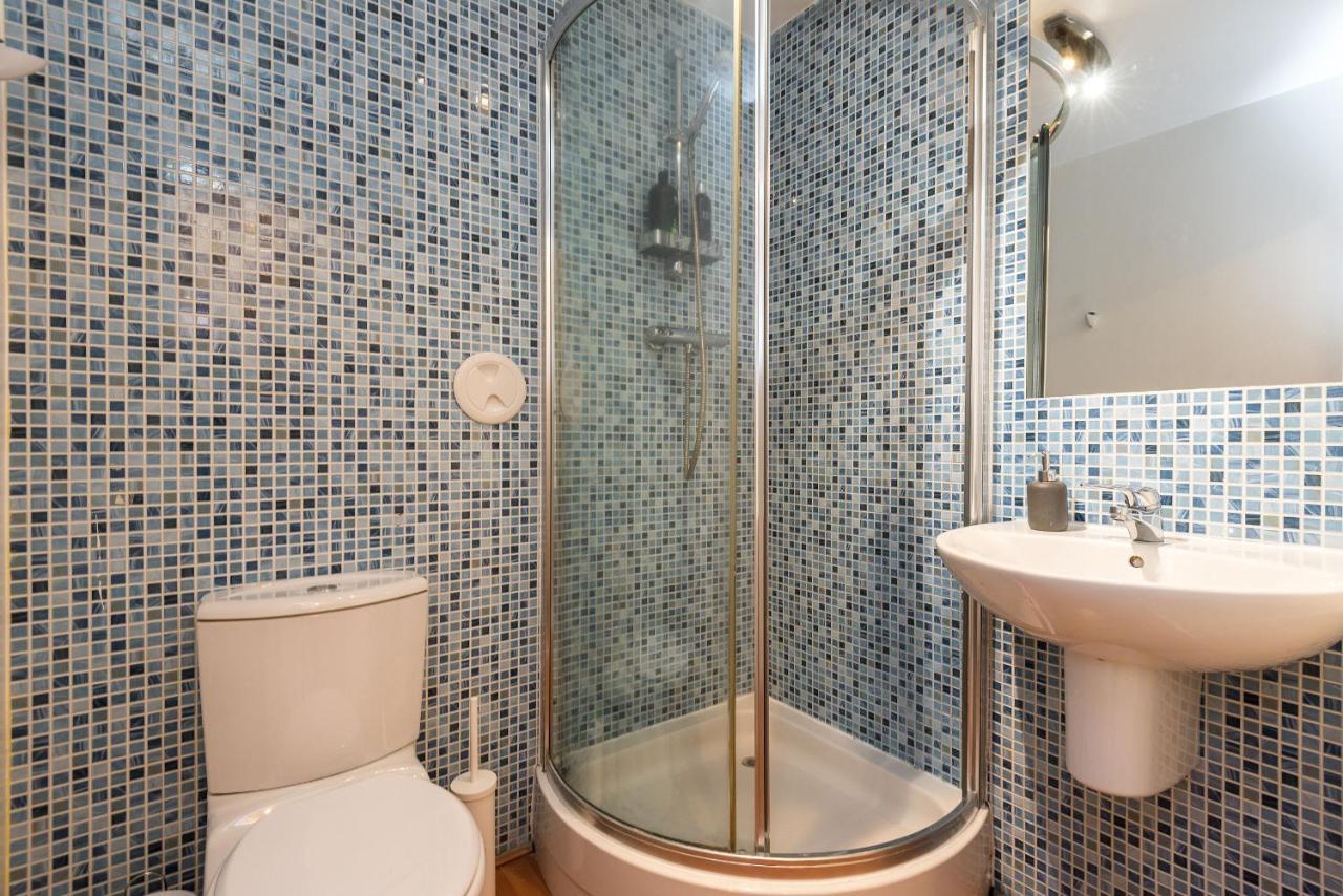 Modern Spacious 3 Bedroom City Centre Apartment - Free Parking - Private Balcony Εδιμβούργο Εξωτερικό φωτογραφία